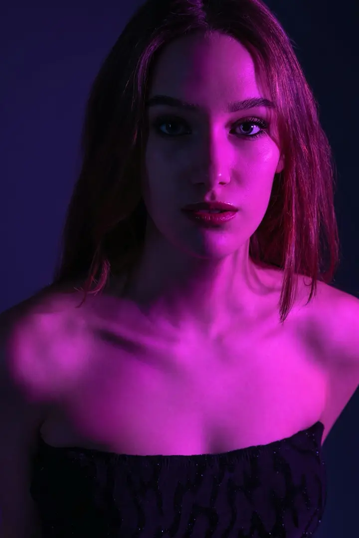Portret met scherpe, heldere belichting